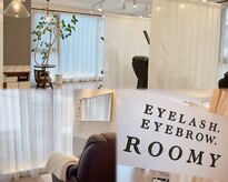 アイラッシュ ルーミー(eyelush Roomy)