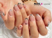 ネイリックス アヴェニール(NAILX avenir)/ラメ囲みフレンチ