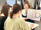 札幌ハッピーカラー 札幌駅前の写真/お友達同士で、たくさんのコスメをお楽しみいただけます♪選べる豊富なメニューでお悩みを解決！