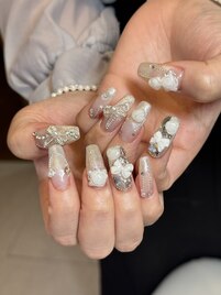 ゴテゴテガーリーネイル