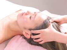 ココ(COCO)/ヘッドスパで頭からリフトアップ