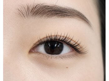 リモア 蒲田店(Re more)の写真/【蒲田×持続力まつげパーマならお任せ!】ロット40種から★目元に合わせたデザインとモチの良さに特化!