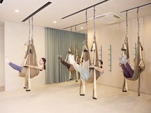 エアピラティス バイ アリッセ(Air Pilates by Alysse.)/軸を作るピラティス