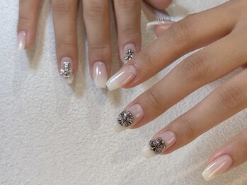 オーク 戸塚(OAK)/ワンカラー×スタッズ