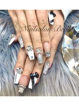 エスフィーネイルサロン ブリーユ(Esfy nailsalon Brille)/CHANEL楓ネイル