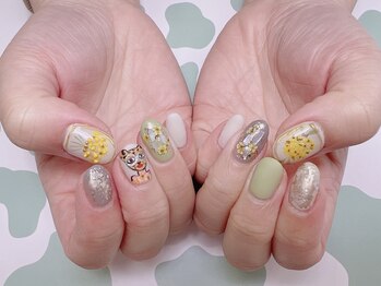 ポピー(Poppy)/ミモザネイルとマダムなヒョウ