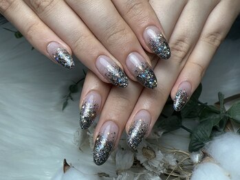 ユエム(UM)/チークネイル