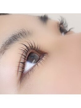 エミン(emin)/ダメージ最小まつ毛パーマ