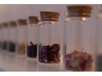 ティア(TIA)/商品