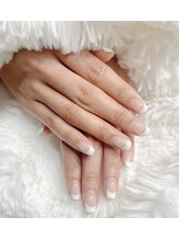 マグリット(Magritte)/王道フレンチネイル