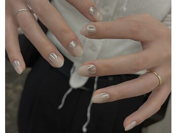 ハンドワークネイル(handworknail)/洗礼された大人なモードネイル