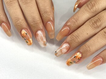 エム(M)/Autumn nail  秋ネイル