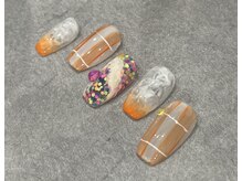 シー(SHE)/monthly design