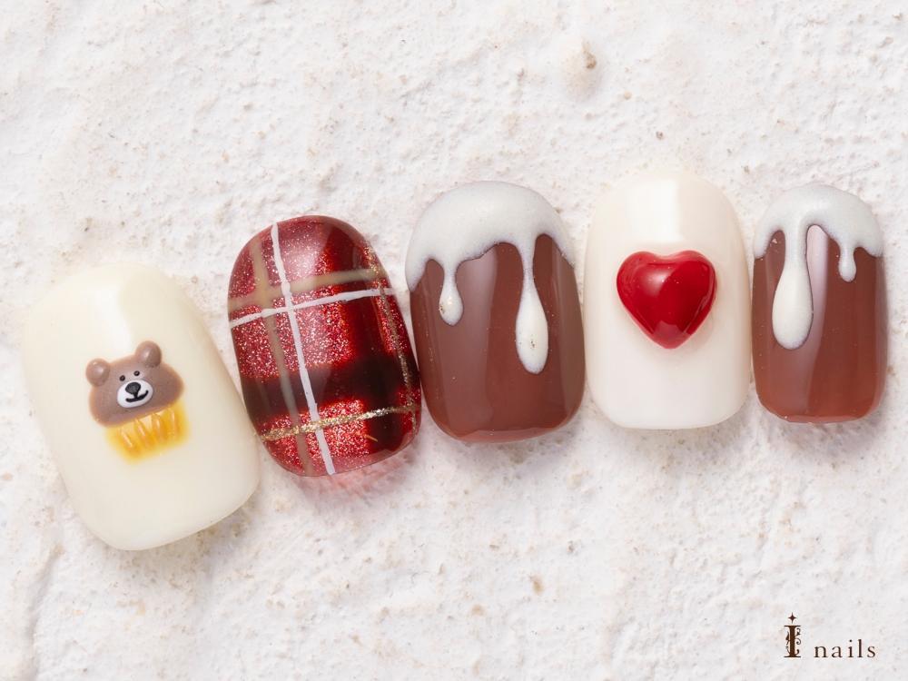 2025年-2026年冬トレンド】カップケーキのネイルデザイン集｜人気順