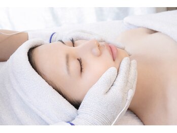 カレント(current)の写真/顔のむくみたるみ改善へ！理想のフェイスラインへ導く施術で自信UP☆