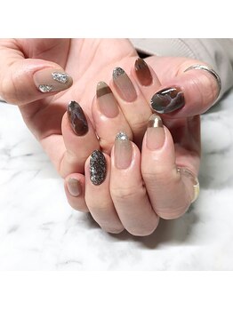 アイラッシュ エルーチェ(Eluce)/