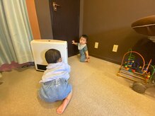 子育てママの整体サロン/施術中のお子様の様子