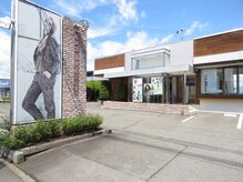 ヴァン カウンシル 川中島店(VAN COUNCIL)の雰囲気（トータルビューティーサロンです。入口は美容室と同じです）