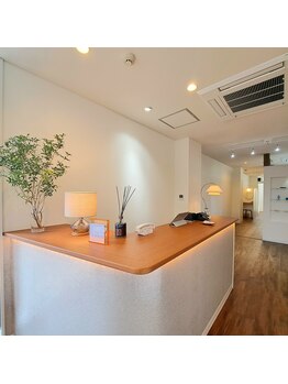 アイプラス 河原町三条(i plus)/癒しの個室空間で美容と健康を♪