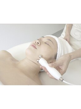 ホウレイ線・たるみ改善！予防ケア