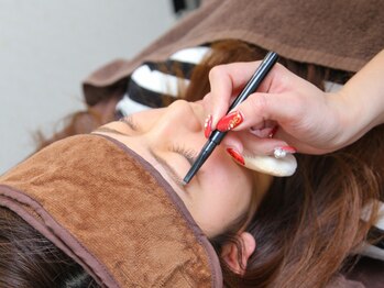 リアル(REAL)/眉スタイリング(ワックス脱毛)2