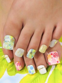 ぼかしフラワーネイル(*^^*)