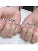 りるねいる/ガラスフレンチネイル