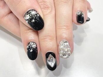 クォーターリゾートネイル(QUARTER RESORT nail)/パールビジューネイル☆