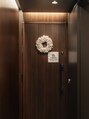 ハレム(HaLEMU)&nbsp;リースのあるドアが目印です♪