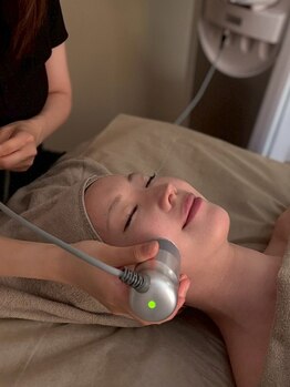 メグリラボ(MEGURI LABO)の写真/【駅チカ◎】仕事帰りにも気軽によれる♪疲れを癒したい方は月齢に合わせたアロマオイルで深層からケアを◎