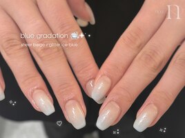 淡色ブルーグラデーション