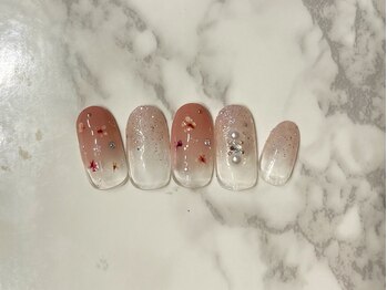 オパール(Opal)/コスモス風ピンクネイル