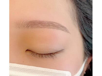 エヌズアイブロウ(N's Eyebrow)の写真