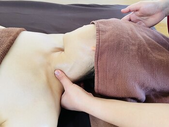 ラ ヴィーダ(LA VIDA)の写真/オールハンド施術ならではの温もりと柔らかさが魅力◎ 心を込めて絶妙な圧で丁寧に微調整いたします★