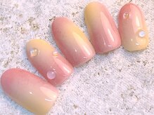 レヴィア(Revia)/桃ネイル