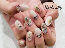 韓国ネイル×ストーンアート×白