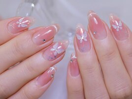 チークネイル　蝶々ネイル　春