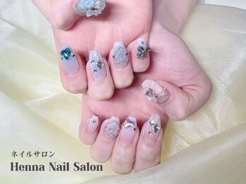 ヘンナコンス(Henna Kongs)/ふんわりブルーとピンクの世界☆