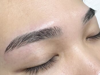 アールプラス 新宿(ar+)/眉毛ワックス　担当:Fukamachi