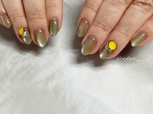 ネイルサロン イントゥ(into_)/ぷるマグ　ビジュー　グリーン