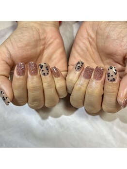 リファインネイル(refinenail)/ニュアンスレオパードネイル