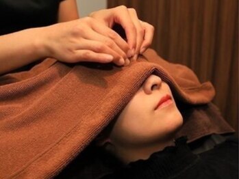 ヘッドミント 巣鴨店の写真/眼がかすむ・頭痛など、眼精疲労が原因で起こるお悩みは【ヘッドスパ専門店】で改善◎ＰＣ作業が多い方にも