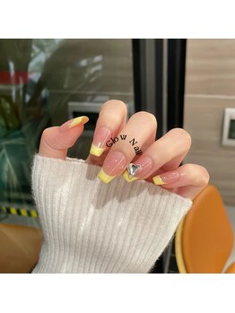 グロー ネイル(Glow Nail)/