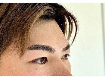 ティアラッシュ(TiALASH)の写真/メンズの方も大絶賛！眉のお悩みを解消し、美眉に！骨格に合わせた美眉で第一印象UP♪