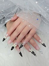 ギーク(geek)/ガーリーネイル