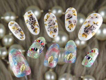 ダブルムーンビューティフル(DOUBLEmoonBeautiful)/春夏ネイルチップです♪