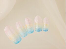 爽やかニュアンスネイル
