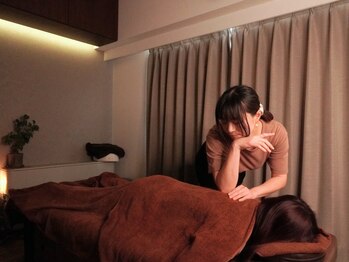 モンデマス ルーム/肩甲骨周りの筋肉を確実にほぐす