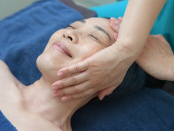 アイリボーン コビドウパリ(EYE REBORN / KOBIDO PARIS)の写真/パリのセレブに大人気【KOBIDO技術】で、表情筋・リンパ・筋膜を整え、自然なリフトアップと透明感を実現◎