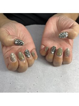 カーキ×レオパード柄☆